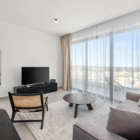Universal Residences E Iii